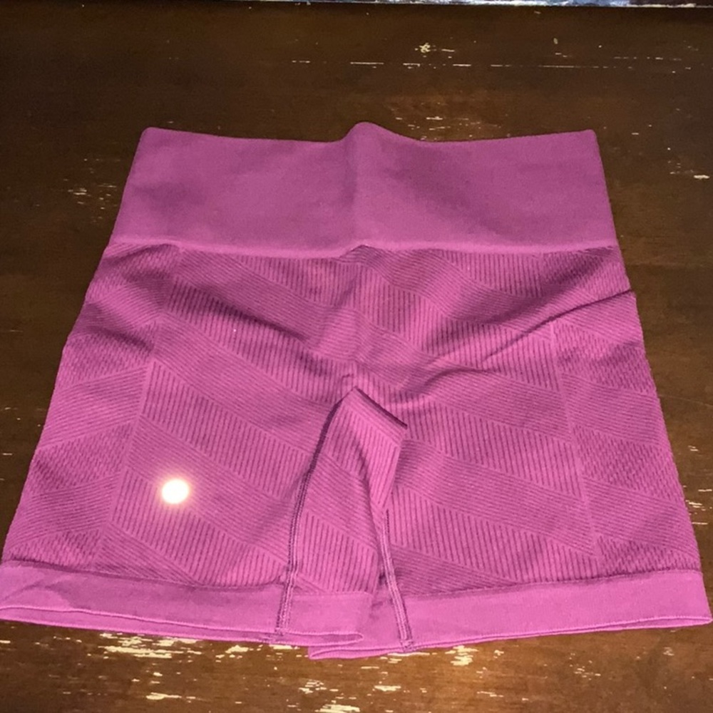 NEW Lululemon Biker Shorts - Maroon. Size 6.
